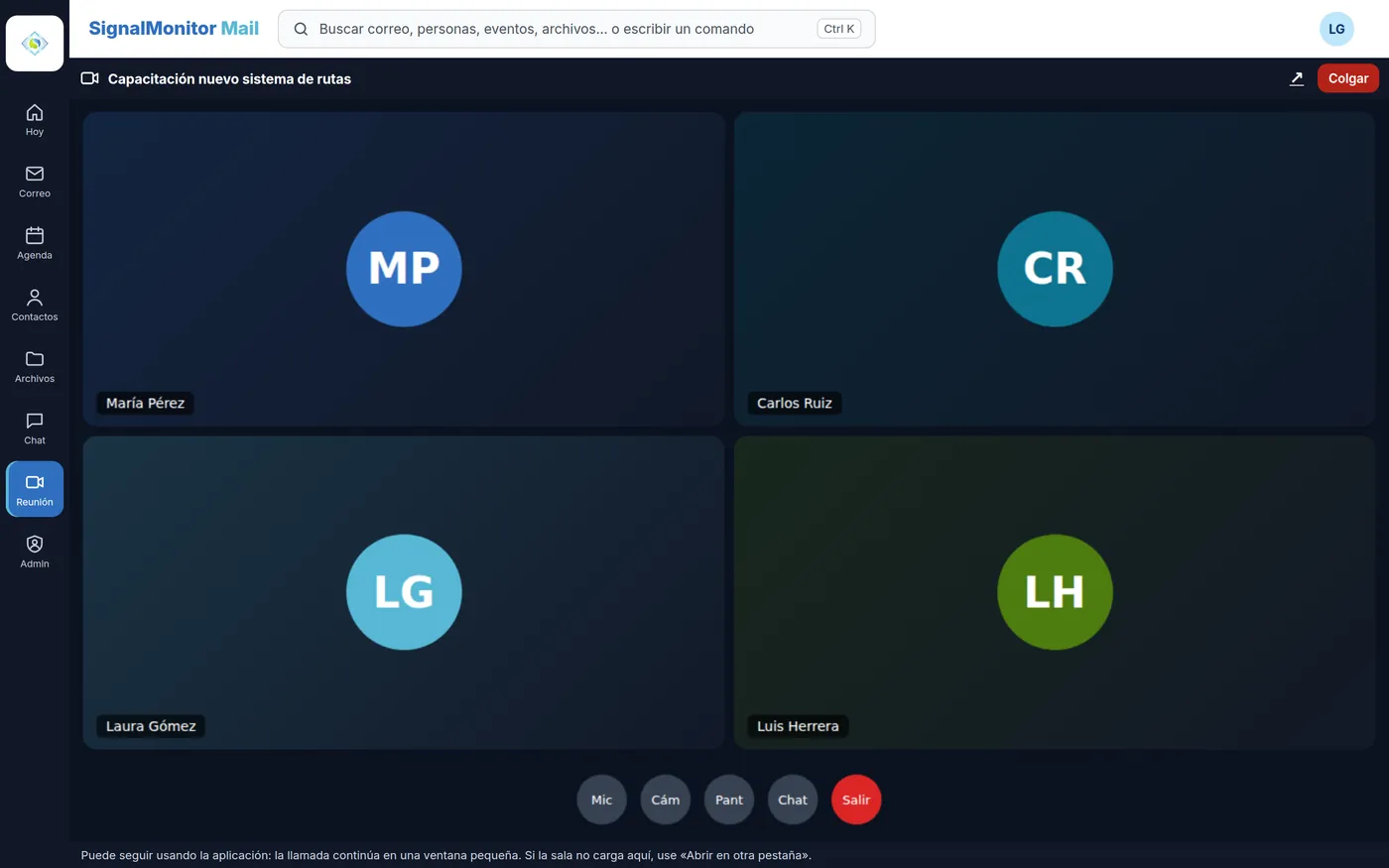 Videollamada con cuatro participantes dentro de la aplicación
